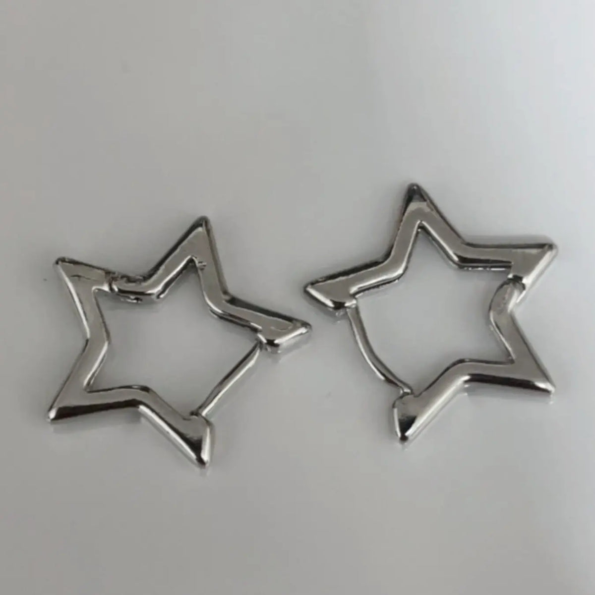 Minimalist Star Earrings for Women, Huggie Earrings, Hoop Earring, Earrings Hoops, Perfect Stainless Steel Jewelry Gift for Dates & Holidays, Jewelry Accessory for Any Occasion
