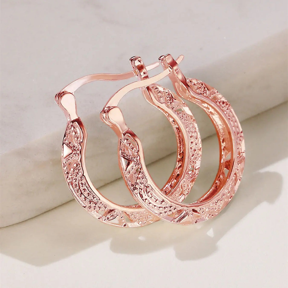 Women's Simple Copper Hoop Earrings, Minimalist Earrings, Versatile Earrings, Fashionable Earrings, High Quality Fashion Jewelry Party Earrings, Casual Style Anniversary Wedding Party Jewelry Gift, All Seasons Wear, Ear Hoops, No Choking Hazard