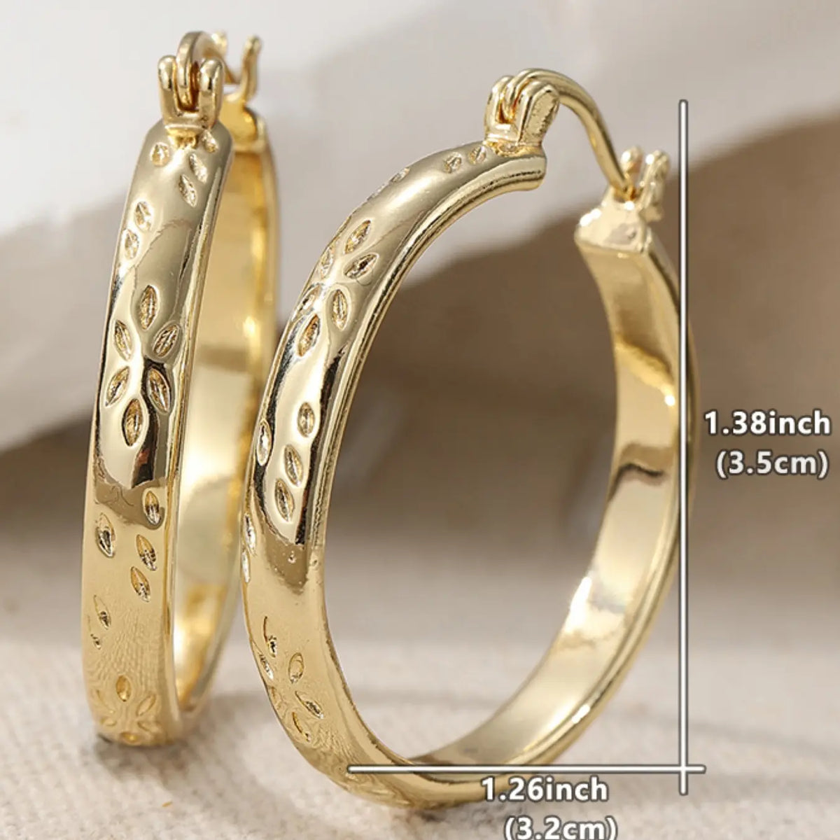 Classic Retro Hoop Earrings for Women, Dainty Lightweight Hoops, Elegant Printed Design Earrings, Perfect Accessories for Daily Holidays and Parties, Fashionable Earrings, Earrings Jewelry