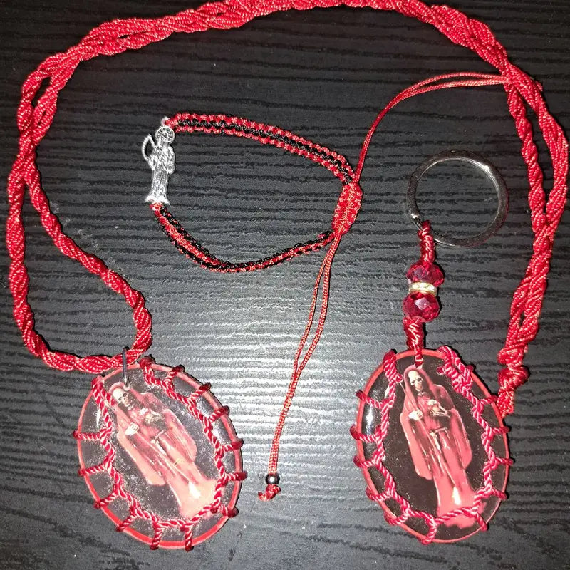 Unisex Santa Muerte 3-Piece Elegant Matching Jewelry Set - Adjustable Necklace + Bracelet, Keychain, Adults' Accessories, Date Gift for Her, Costume Fashion Accessory