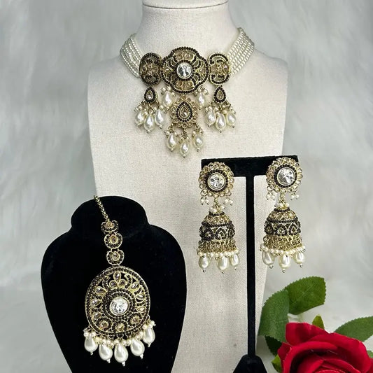 Pakistani Style Pearls Choker Necklace with Jhumka and Tikka Jewelry Set, Elegant Design for Women