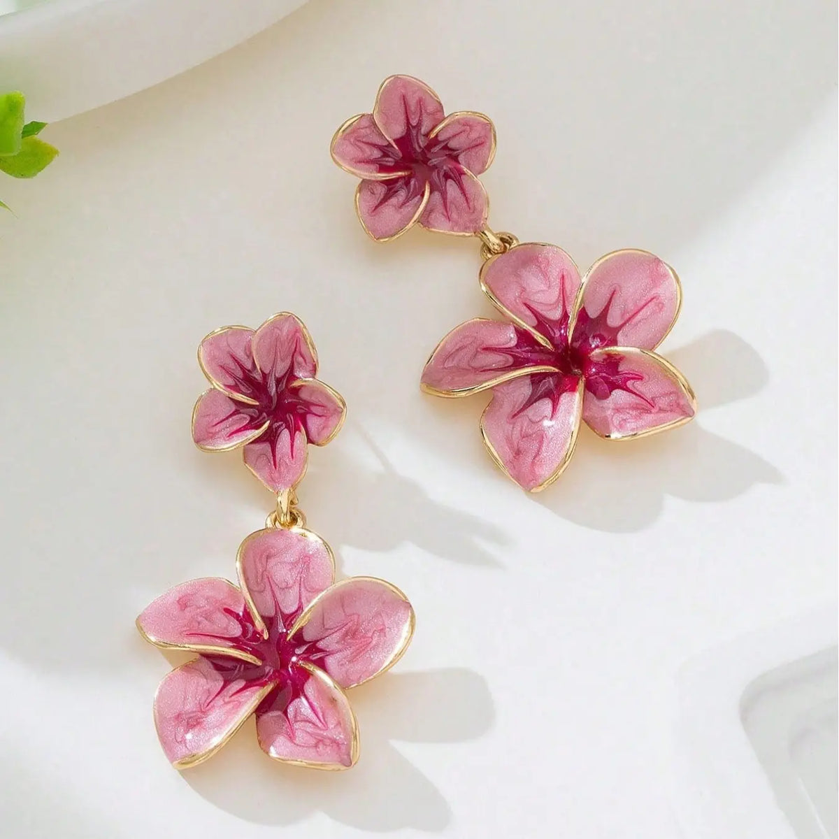 1 Pair Handmade Elegant Luxury Gradient Tie Dye Pink Drip Oil Layered Eggplant Flower Pendant Dangle Earrings For Women Dangling Earrings