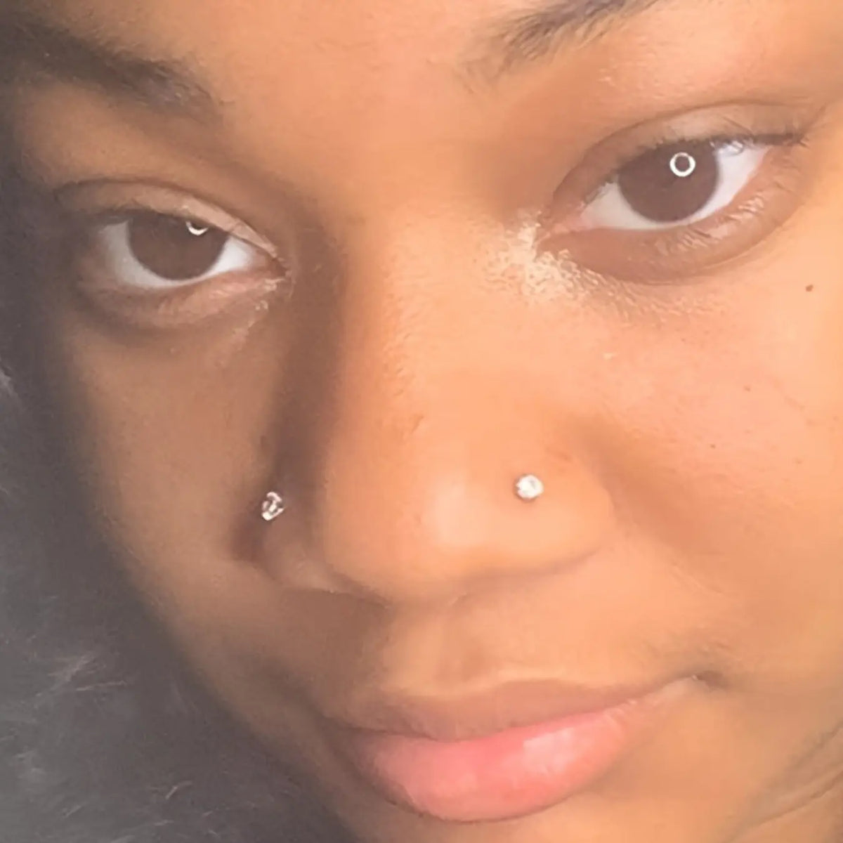 Unisex Fake Nose Ring Earrings, Sparkling Rhinestone Design, Clip-On Style, Easy to Wear, Perfect for Cosplay & Daily Use, Nose Ring Jewelry, Faux Nose Ring