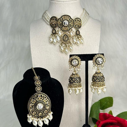 Pakistani Style Pearls Choker Necklace with Jhumka and Tikka Jewelry Set, Elegant Design for Women