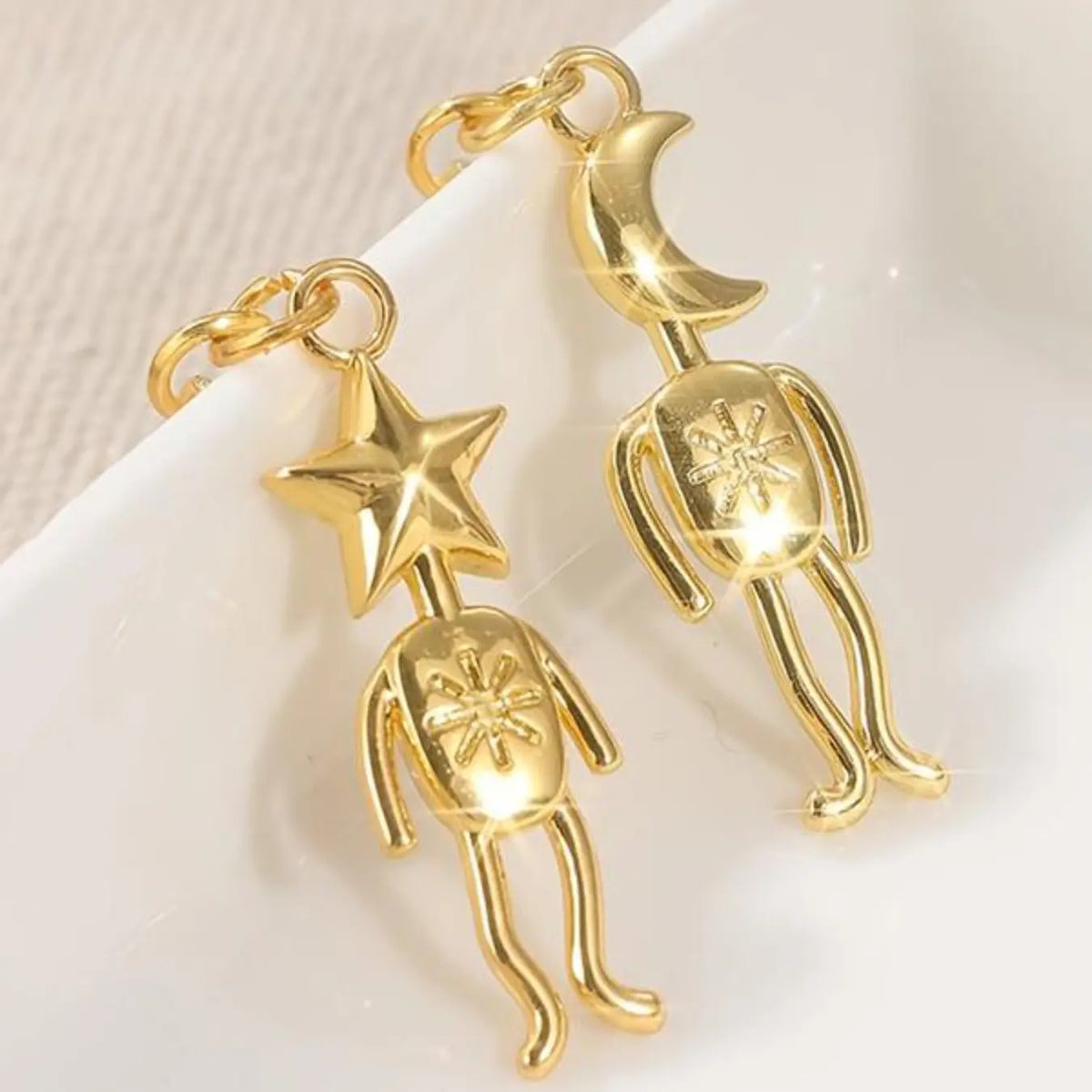 Vintage Star Moon Earrings, Good Earrings, Simple Creative Women's Party Vacation Metal Earrings, Jewelry Accessories, Retro Design Ear Studs Valentine's Day, Anniversary Gift Daily Vacation Gift