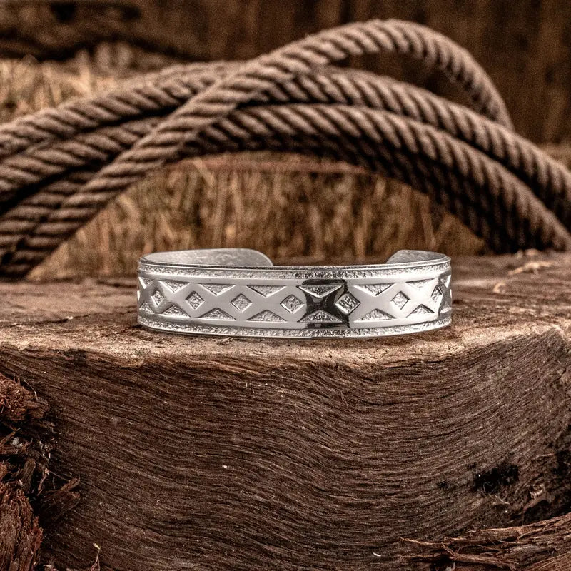 Men's Western-Inspired Jewelry Set - 2-Piece Accessories Set with Cross Pendant, Men's Jewelry for Western Style Looks