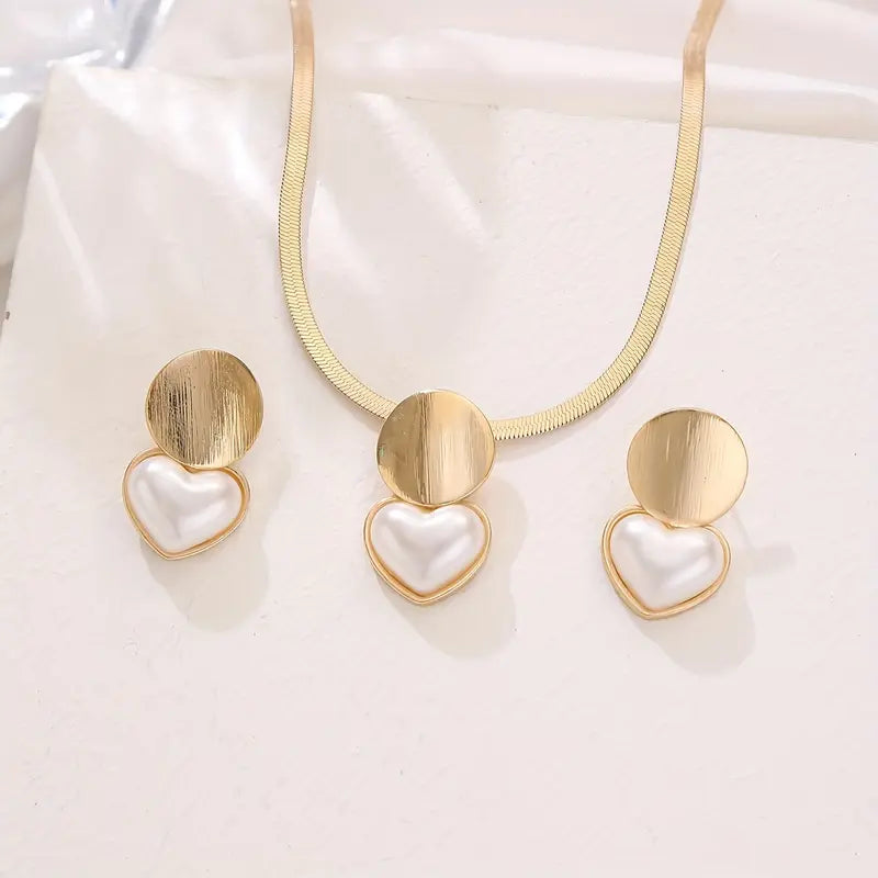 Women's 3-Piece Matching Fashionable Elegant Stylish Plastic Alloy Jewelry Set - Punk Heart Faux Pearl Round Earrings, Minimalist Flat Snake Chain Short Necklace, Suitable for Everyday Wear, Weddings, Matching Jewelry Set