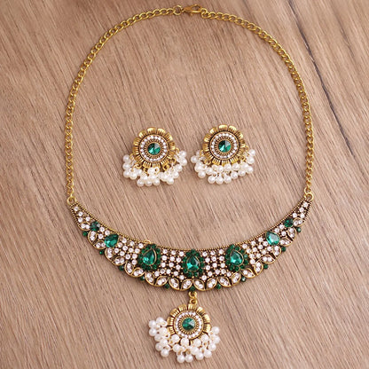 Vintage Indian Inspired Jewelry Set for Women, Necklaces Earrings Set, Antique Gold Tone Stone Choker Necklace and Matching Earrings with Faux Pearl Tassels, Boho Wedding Party Accessories.Available in Green and Red