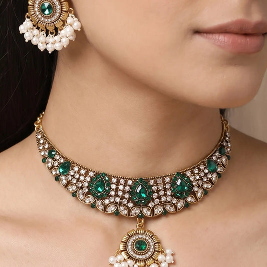 Vintage Indian Inspired Jewelry Set for Women, Necklaces Earrings Set, Antique Gold Tone Stone Choker Necklace and Matching Earrings with Faux Pearl Tassels, Boho Wedding Party Accessories.Available in Green and Red