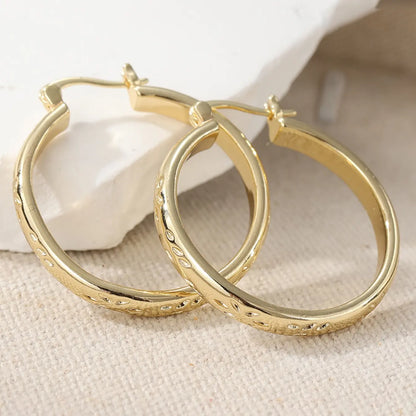 Classic Retro Hoop Earrings for Women, Dainty Lightweight Hoops, Elegant Printed Design Earrings, Perfect Accessories for Daily Holidays and Parties, Fashionable Earrings, Earrings Jewelry