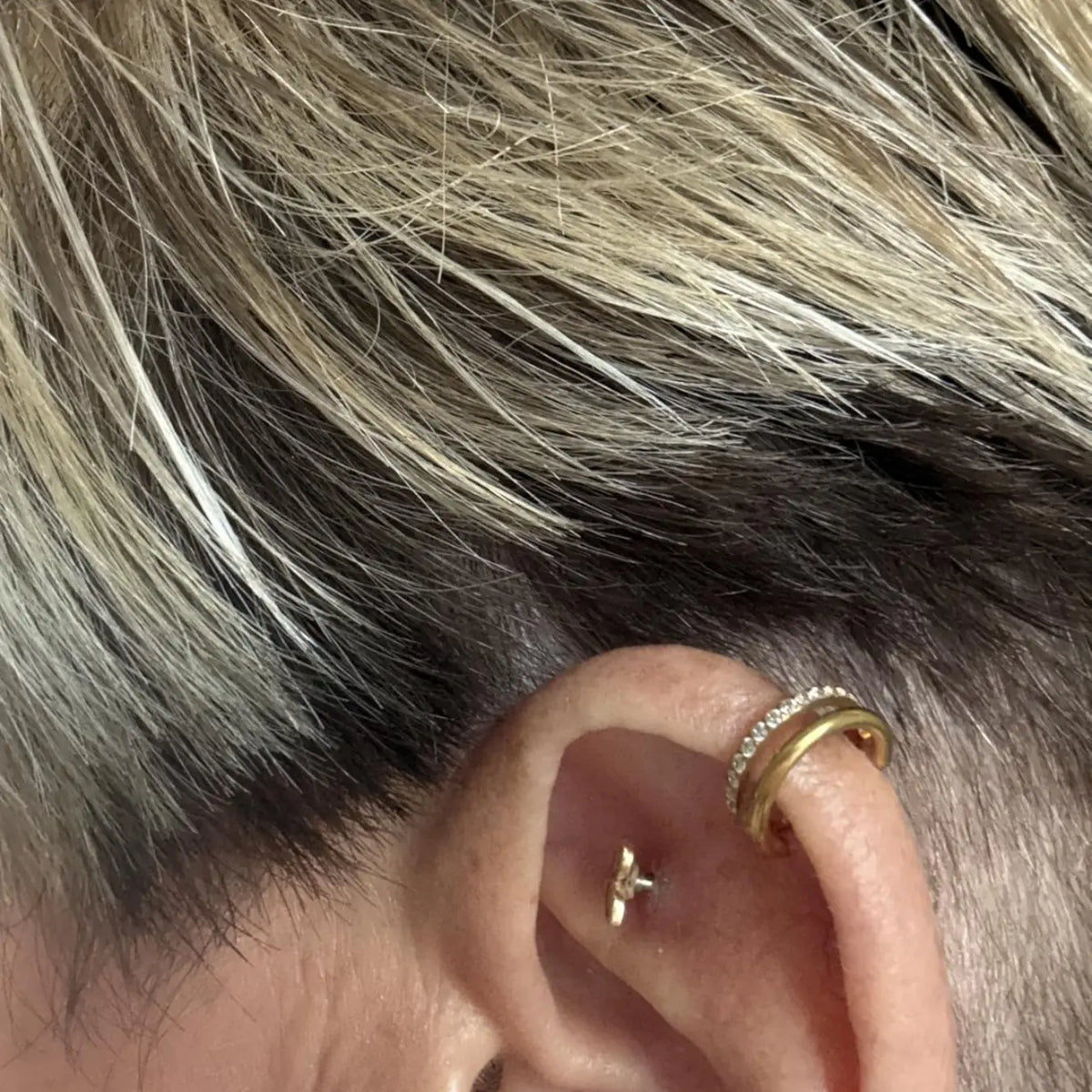 2pcs Small Cartilage Double-hoop Helix Conch Piercing Earrings with Cubic Zirconia for Women Trendy Stainless Steel Sets Piercing Jewelry 16gauge 8mm, Earring Stack Shining Earrings Sparkling Ear Jewelry