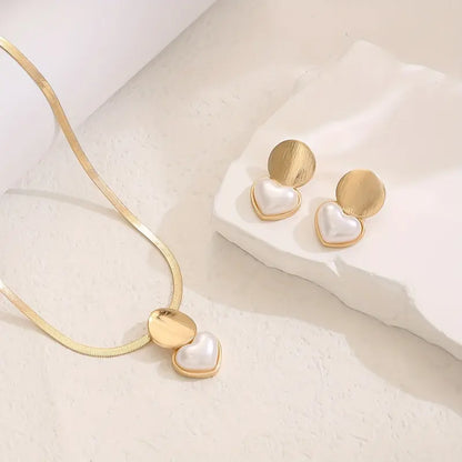 Women's 3-Piece Matching Fashionable Elegant Stylish Plastic Alloy Jewelry Set - Punk Heart Faux Pearl Round Earrings, Minimalist Flat Snake Chain Short Necklace, Suitable for Everyday Wear, Weddings, Matching Jewelry Set